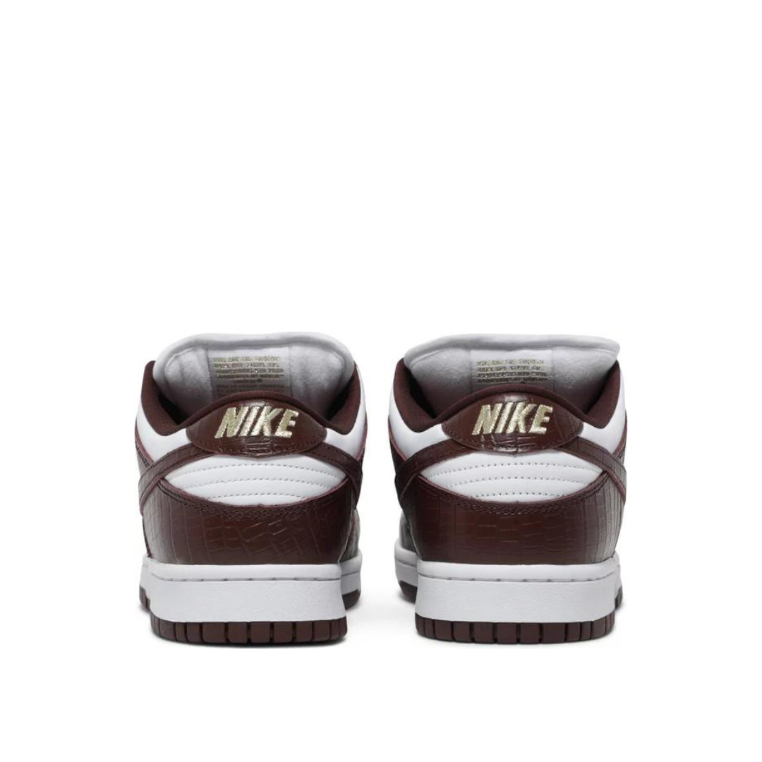 Supreme x Dunk Low OG SB QS 'Barkroot Brown'
