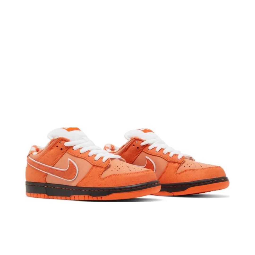 angled view of Concepts x Dunk Low SB 'Orange Lobster'(Normal Box)