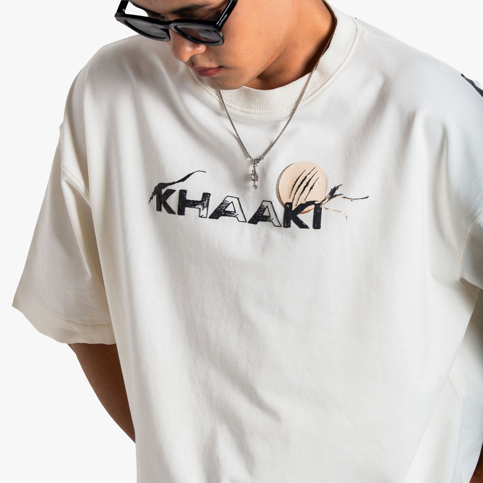 Khaaki Oversized T-shirt White - Ruthless