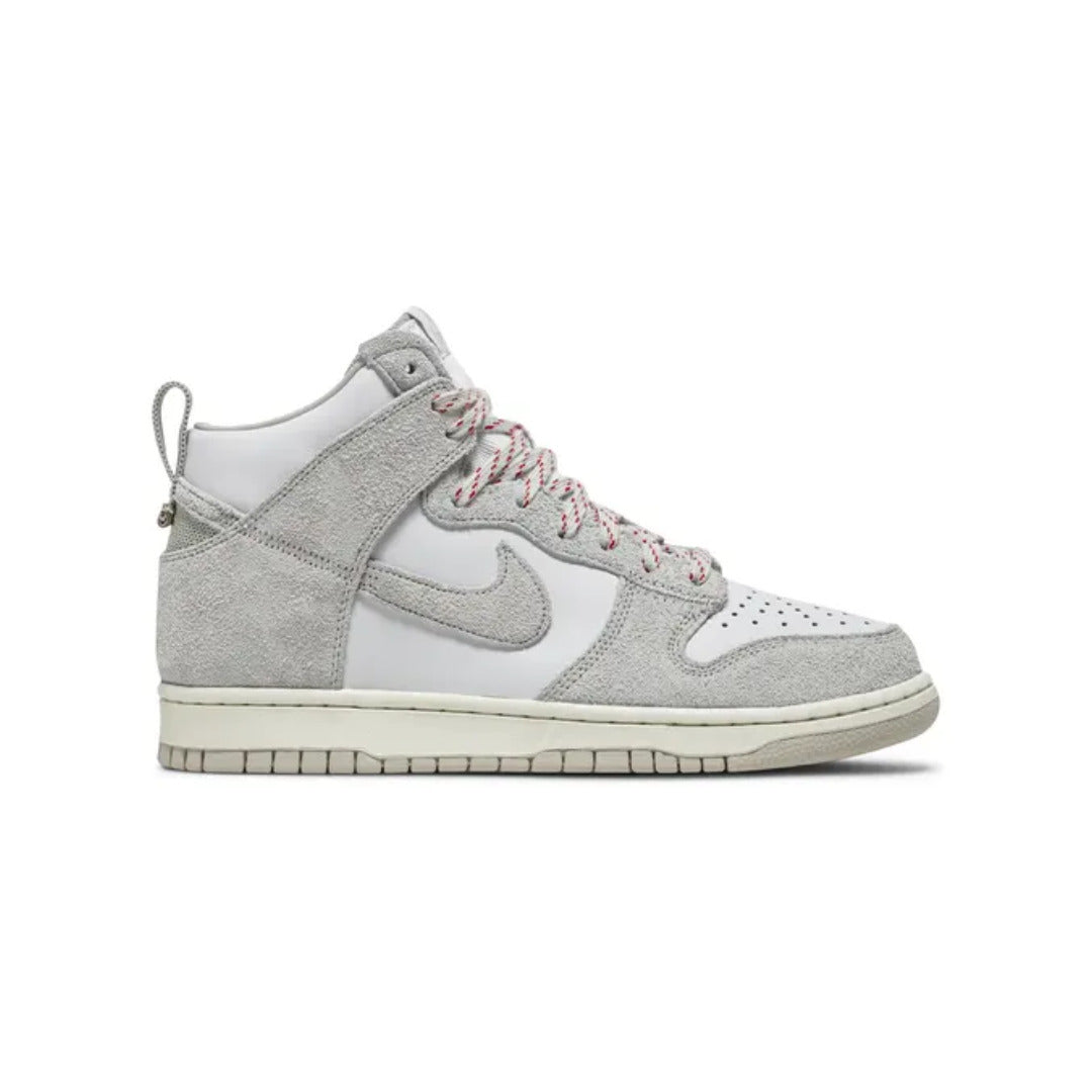 Nike Dunk High Notre Light Orewood Brown