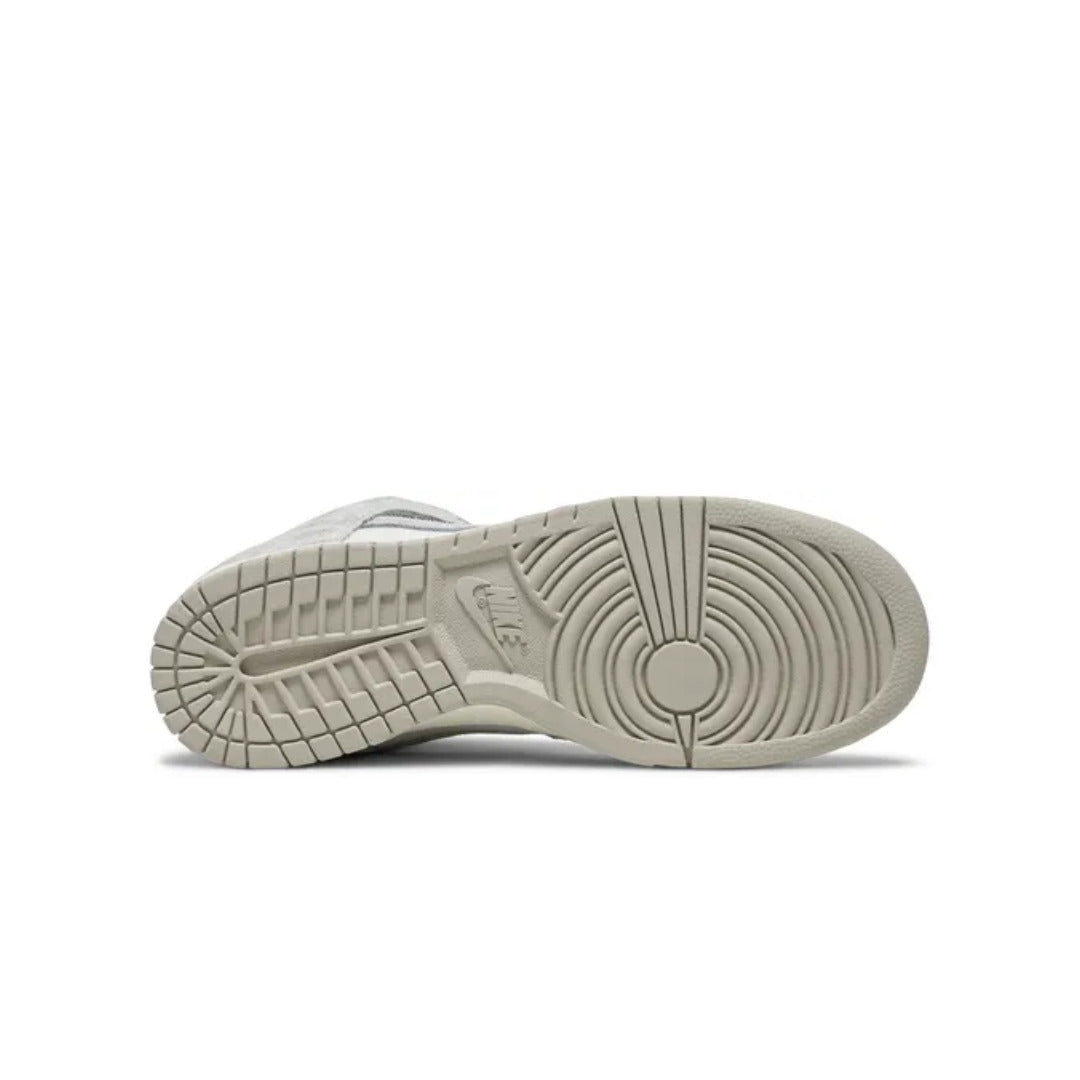 Nike Dunk High Notre Light Orewood Brown