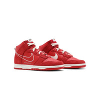 Nike Dunk High First Use Red