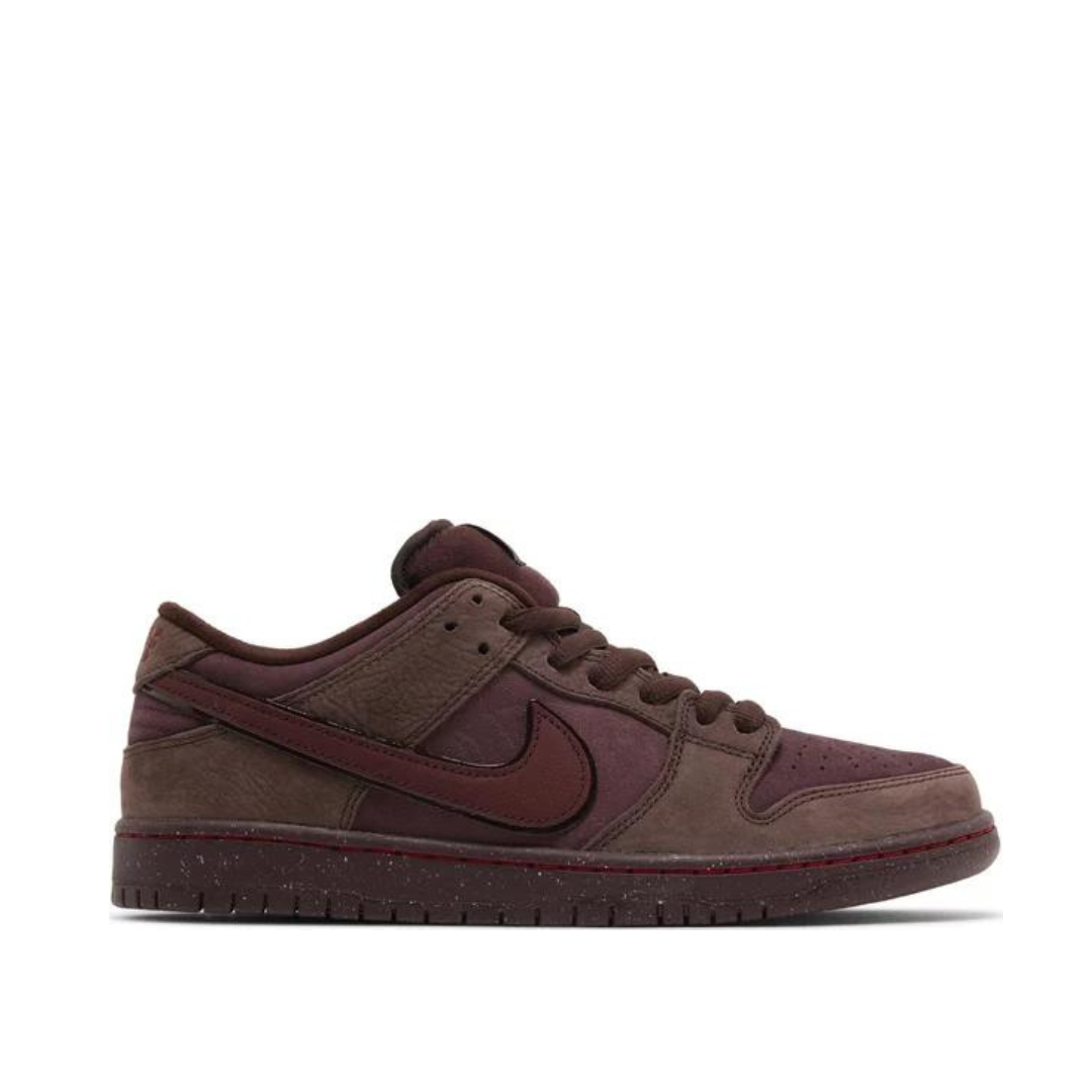 Dunk Low SB CITY OF LOVE - Burgundy Crush