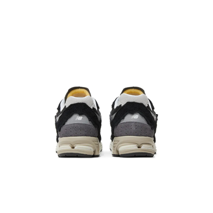 New Balance 2002R Protection Pack - Black Grey