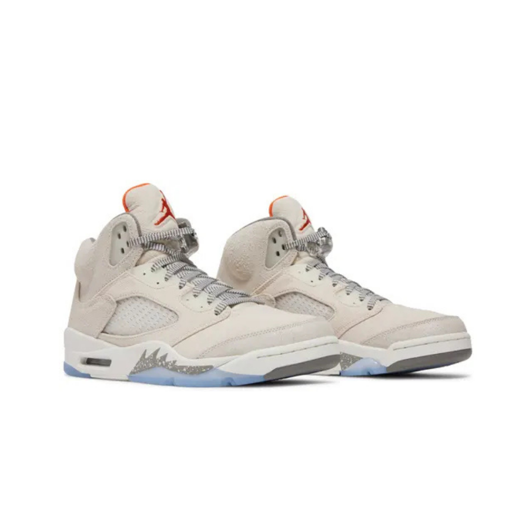 Air Jordan 5 Retro SE Craft Light Orewood Brown