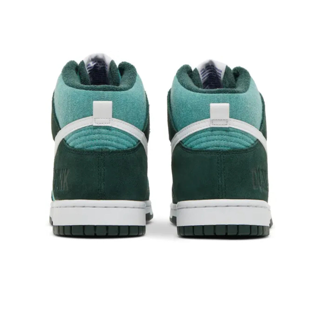 Nike Dunk High Retro SE Athletic Club Pro Green