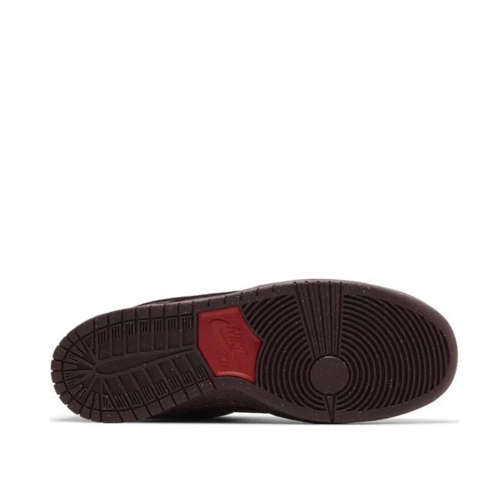 bottom view of Nike Dunk Low SB CITY OF LOVE - Burgundy Crush