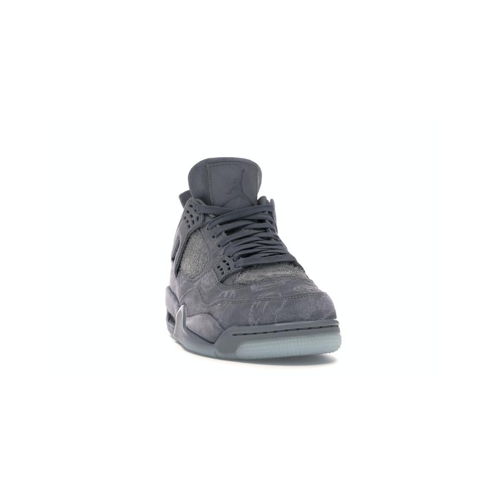 Air Jordan 4 Retro Kaws