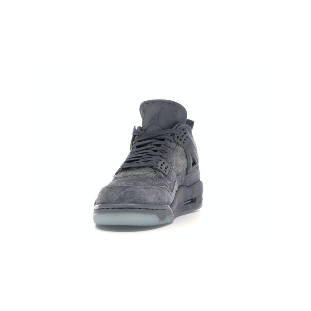 Air Jordan 4 Retro Kaws