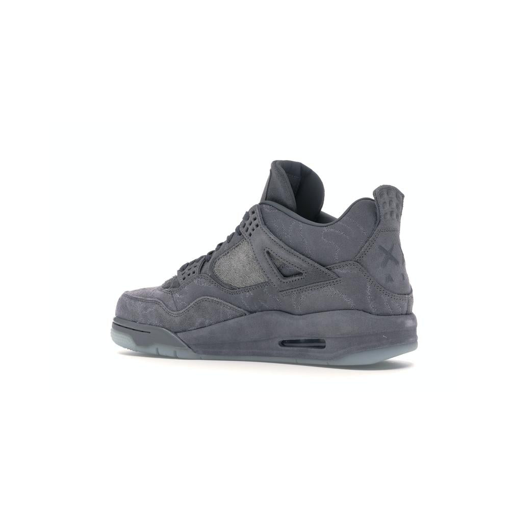 Air Jordan 4 Retro Kaws