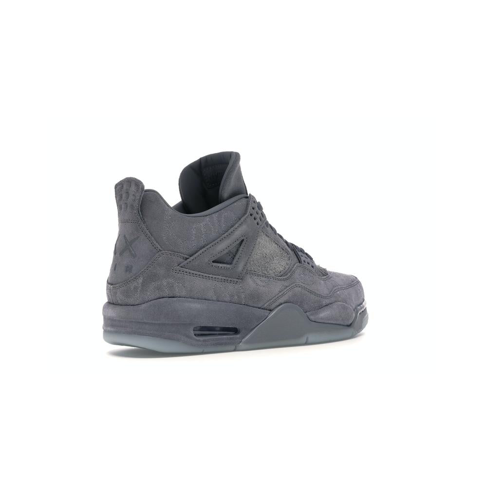 Air Jordan 4 Retro Kaws