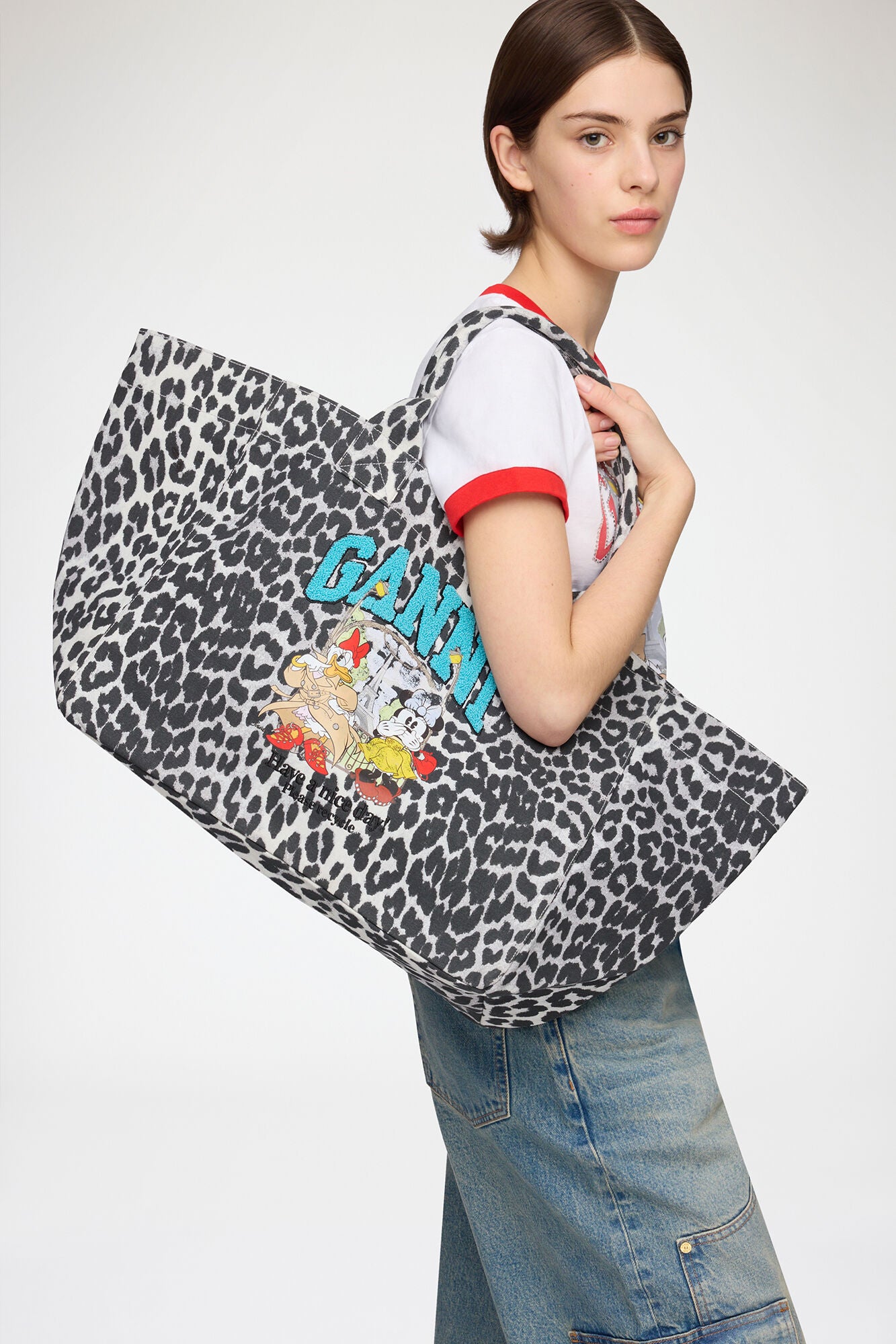 GANNI Tote XXL with Minnie Mouse and Daisy Duck - Silver