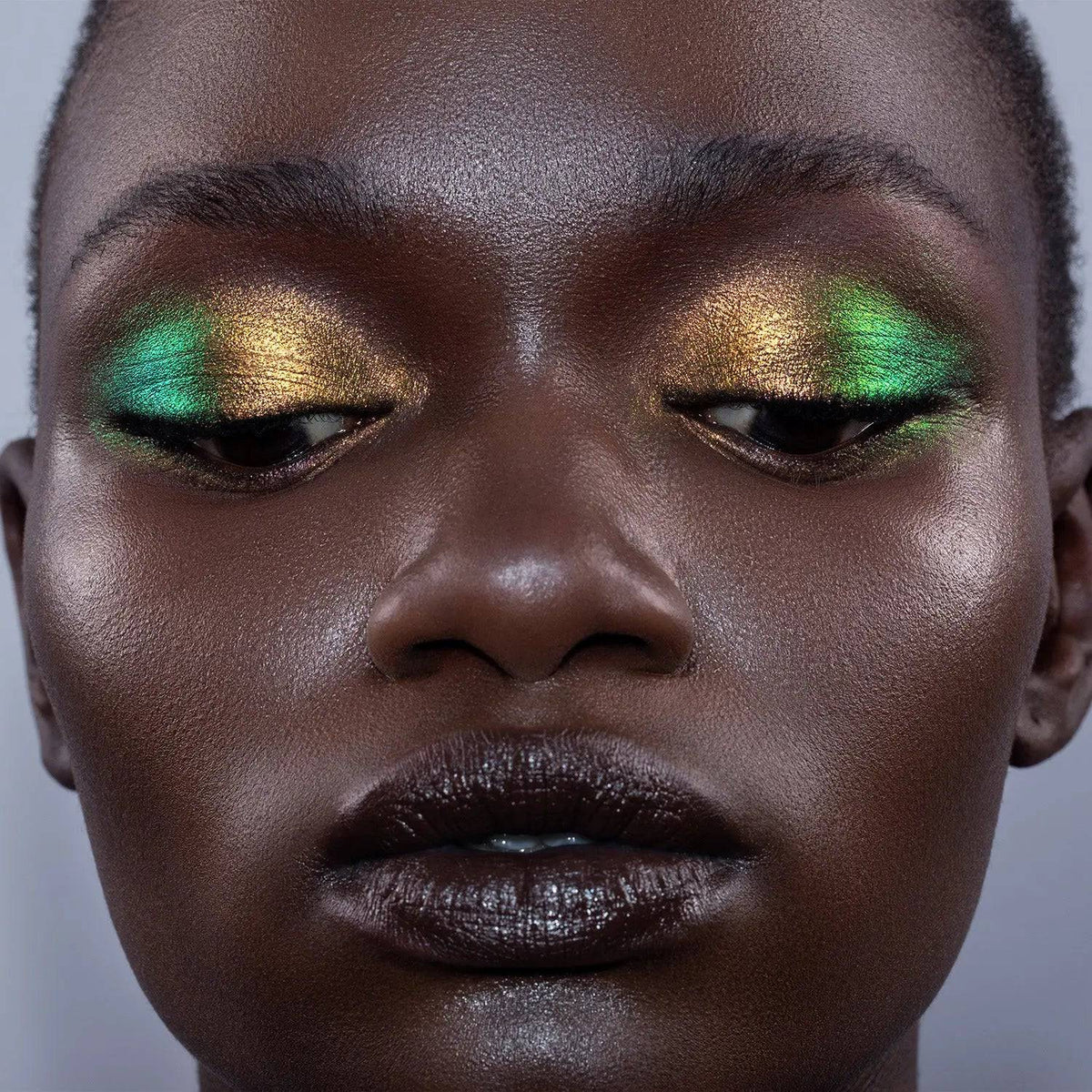 Natasha Denona Chromium Liquid Eyeshadow - Scarab