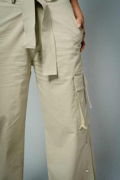 ORE OFE Buttoned Down Beige Pants