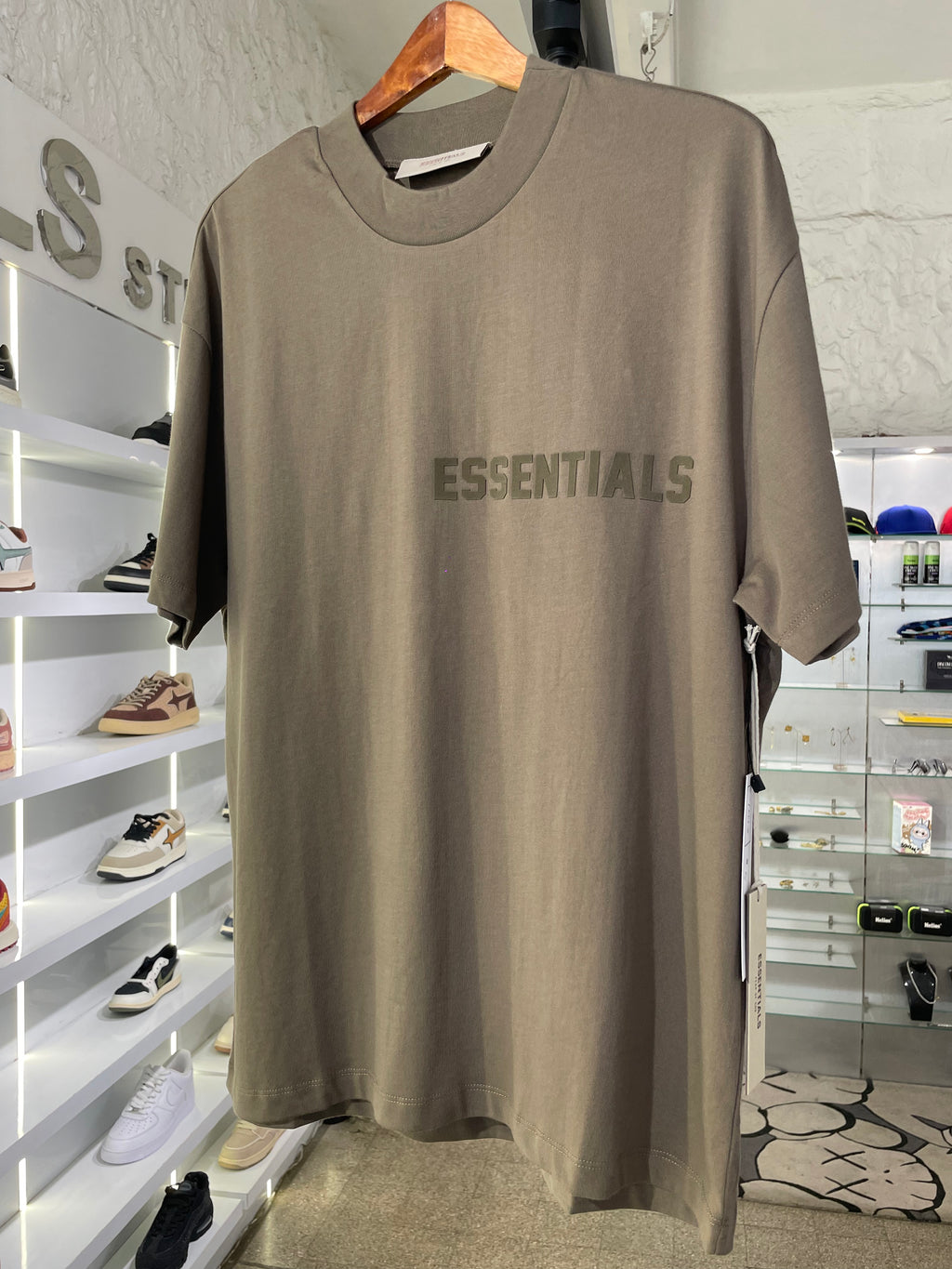 Fear of God Essentials T-Shirt SS23 Wood (The Vault)