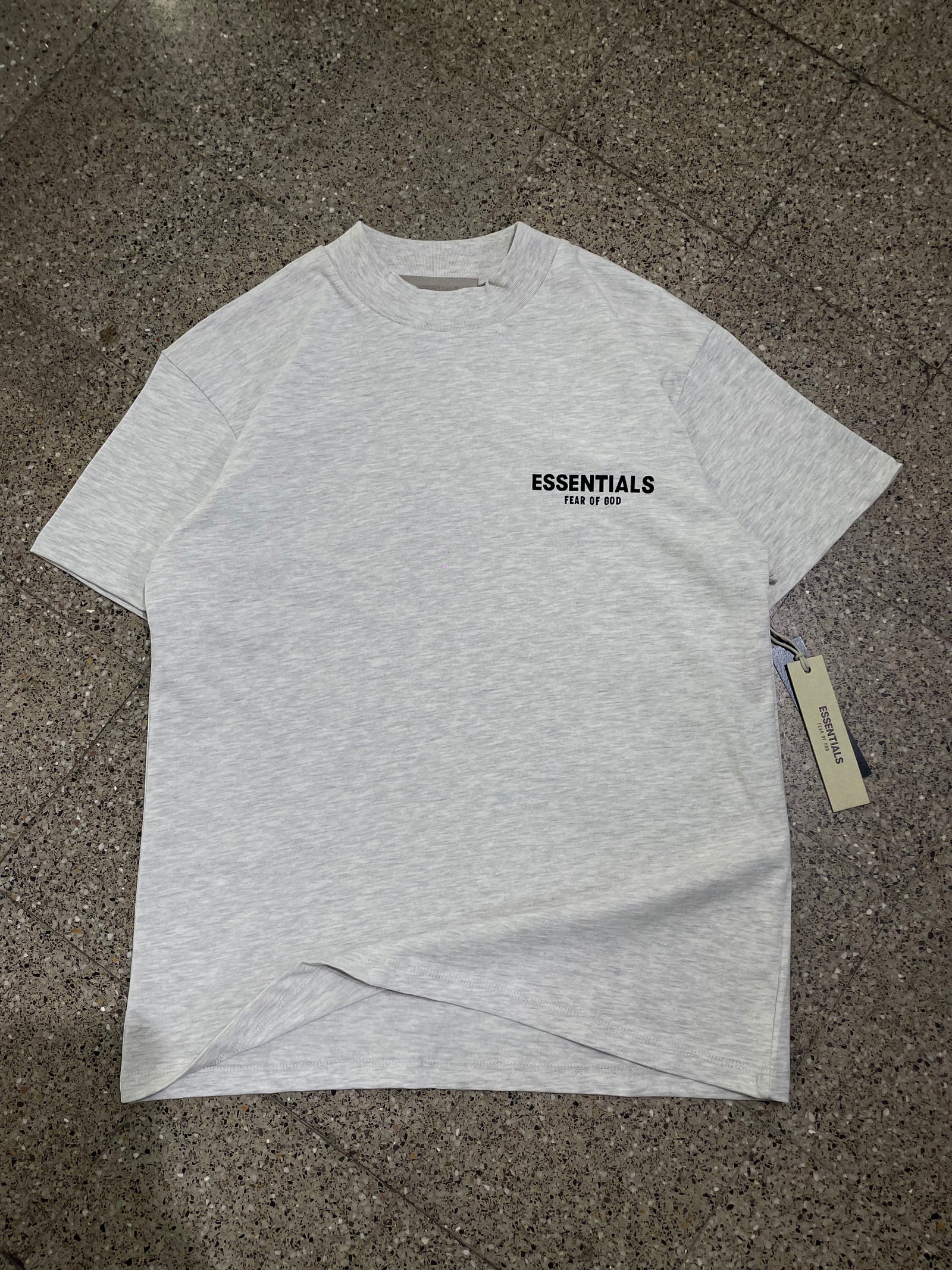 Fear of God Essentials T-Shirt SS22 Light Oatmeal