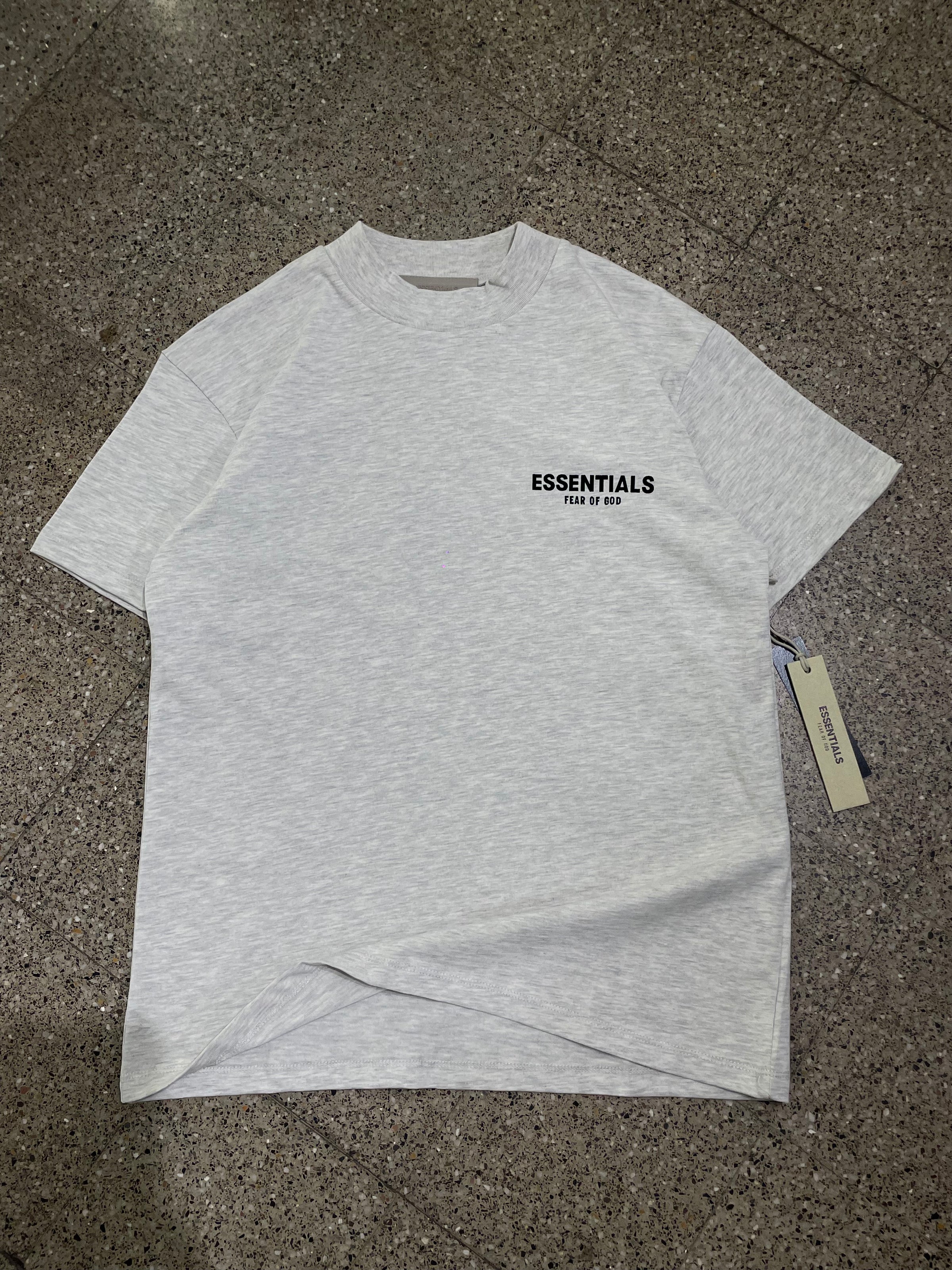 Fear of God Essentials T-Shirt SS22 Light Oatmeal