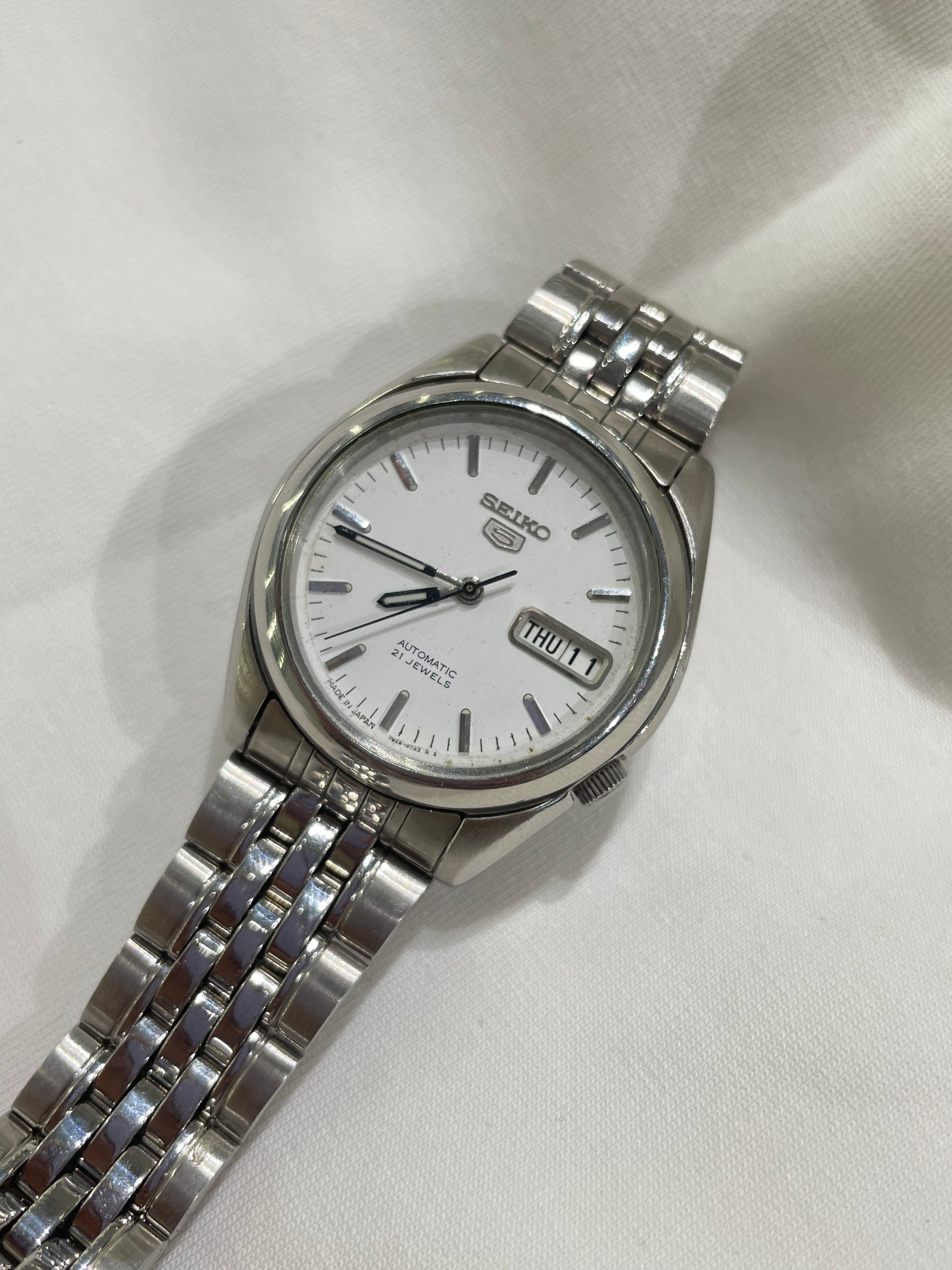 Seiko 5 Automatic - Classic White Dial (Day-Date)
