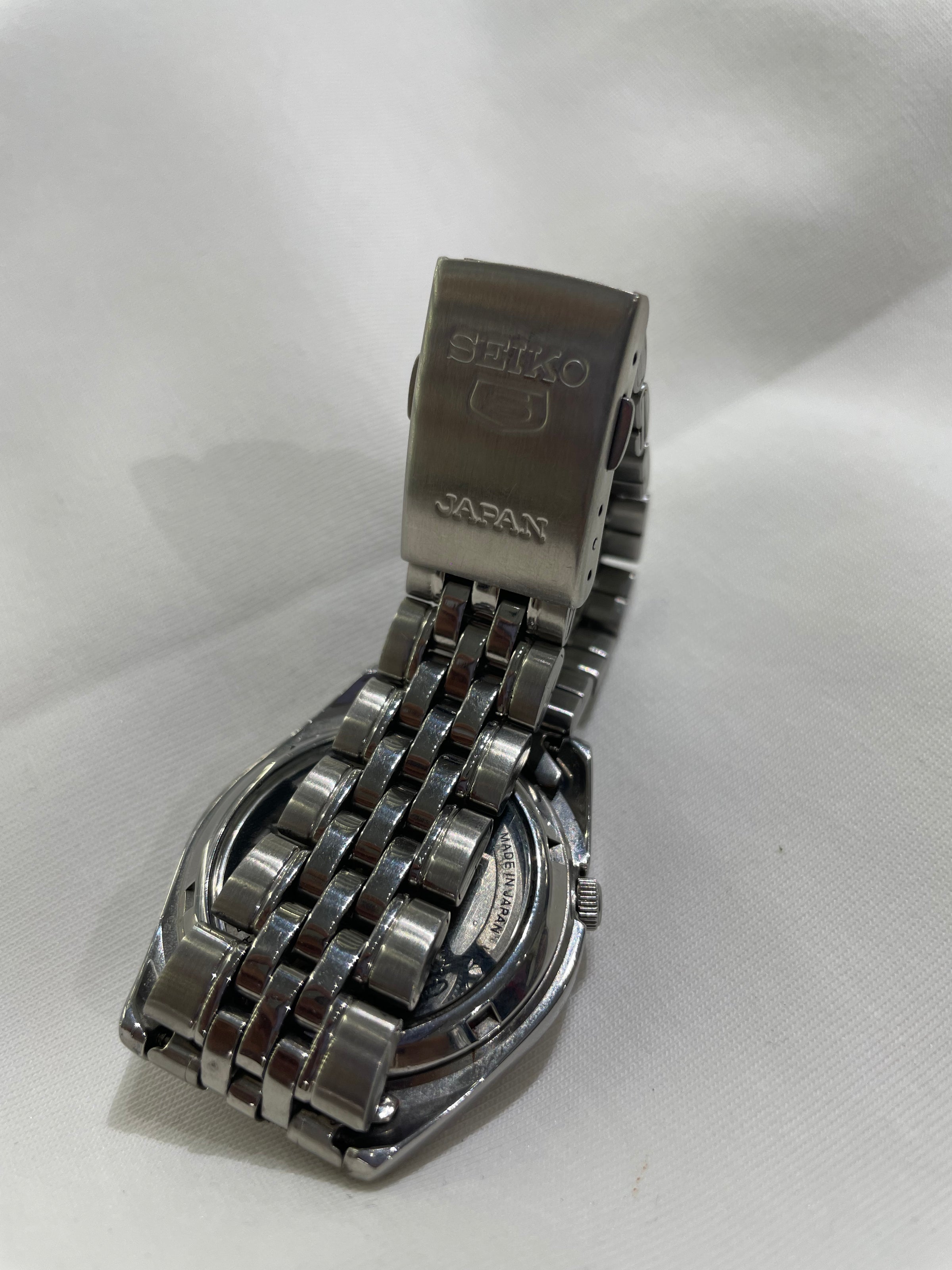 Seiko 5 Automatic - Classic White Dial (Day-Date)