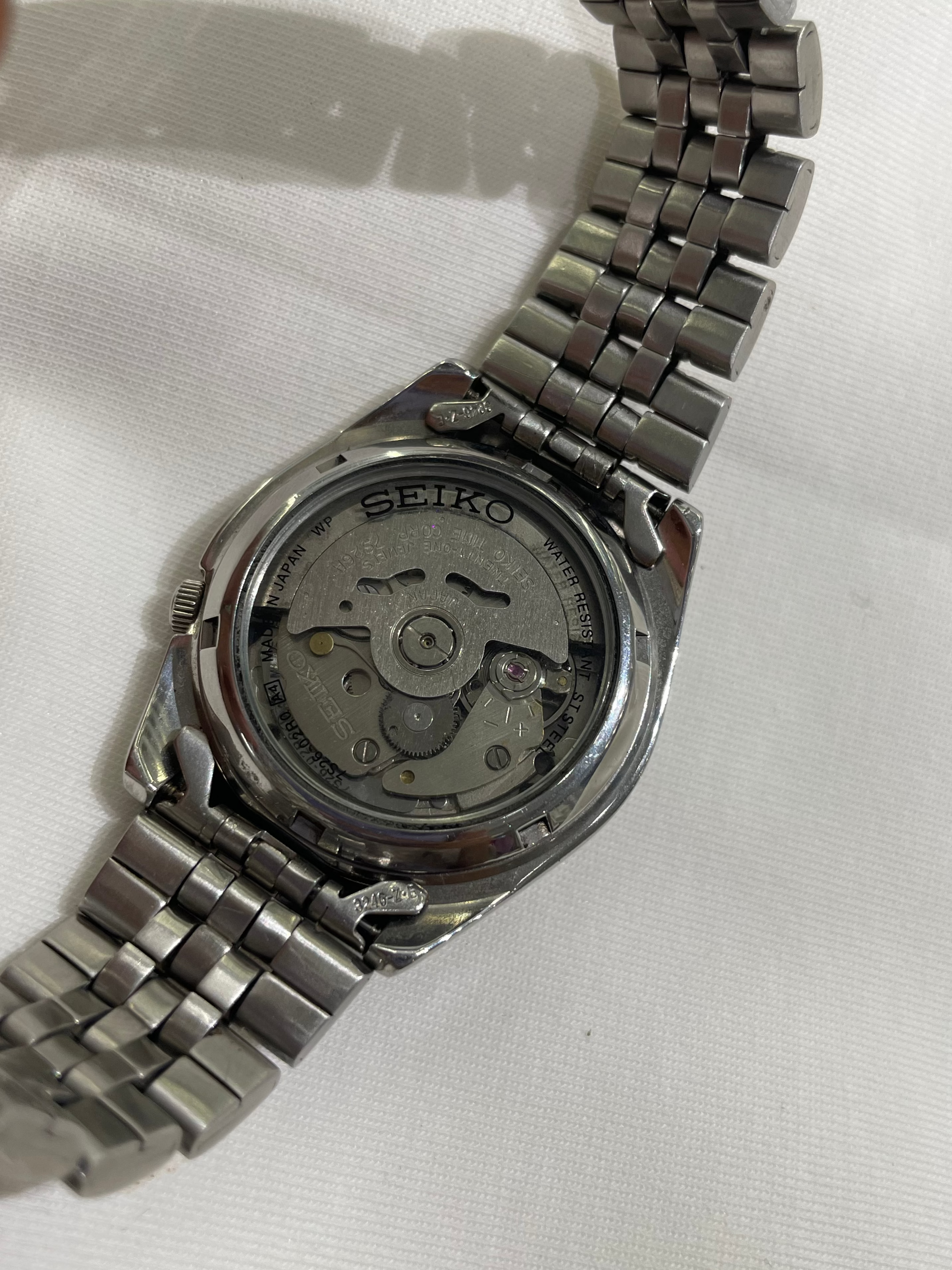Seiko 5 Automatic - Classic White Dial (Day-Date)