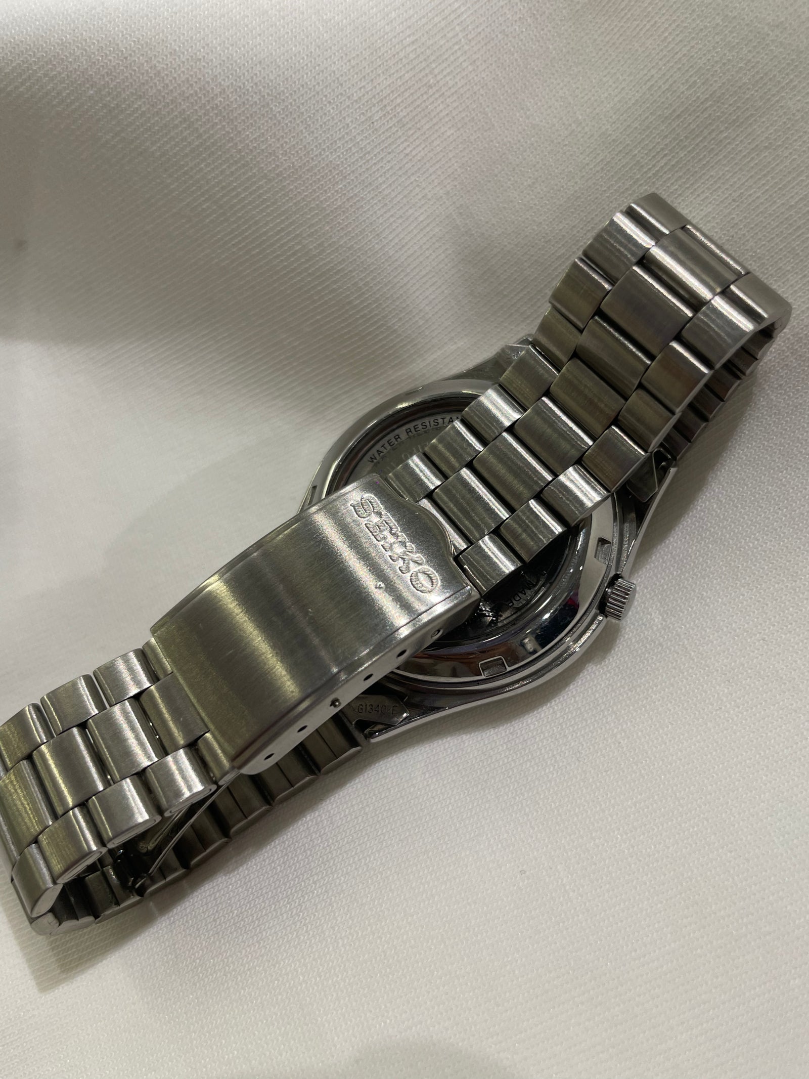 Seiko 5 Automatic - Gold Sunburst Dial with Chunky Baton Indices