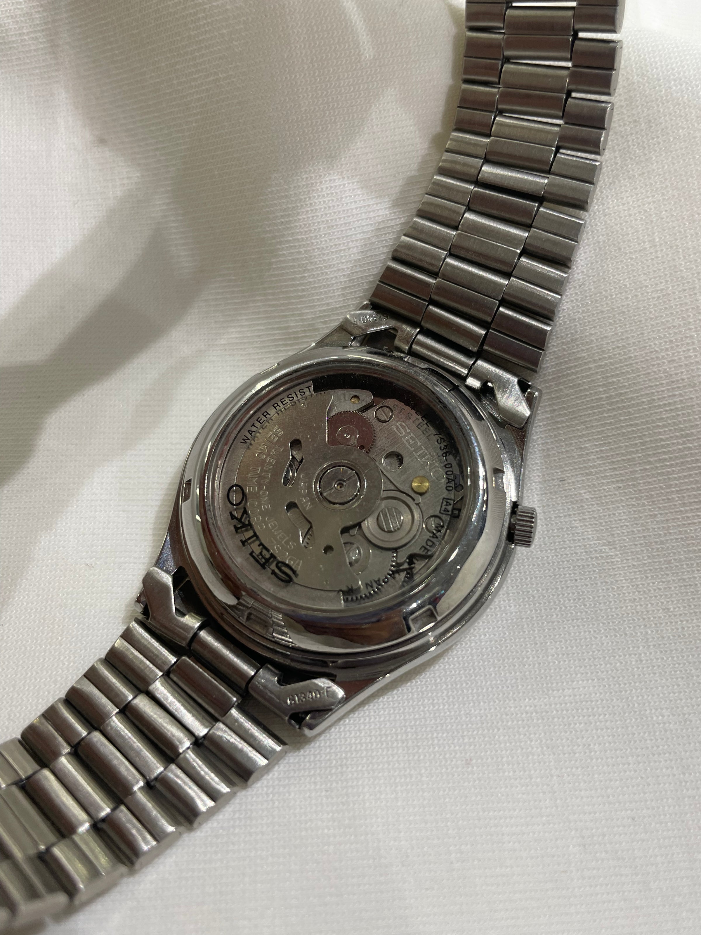 Seiko 5 Automatic - Gold Sunburst Dial with Chunky Baton Indices