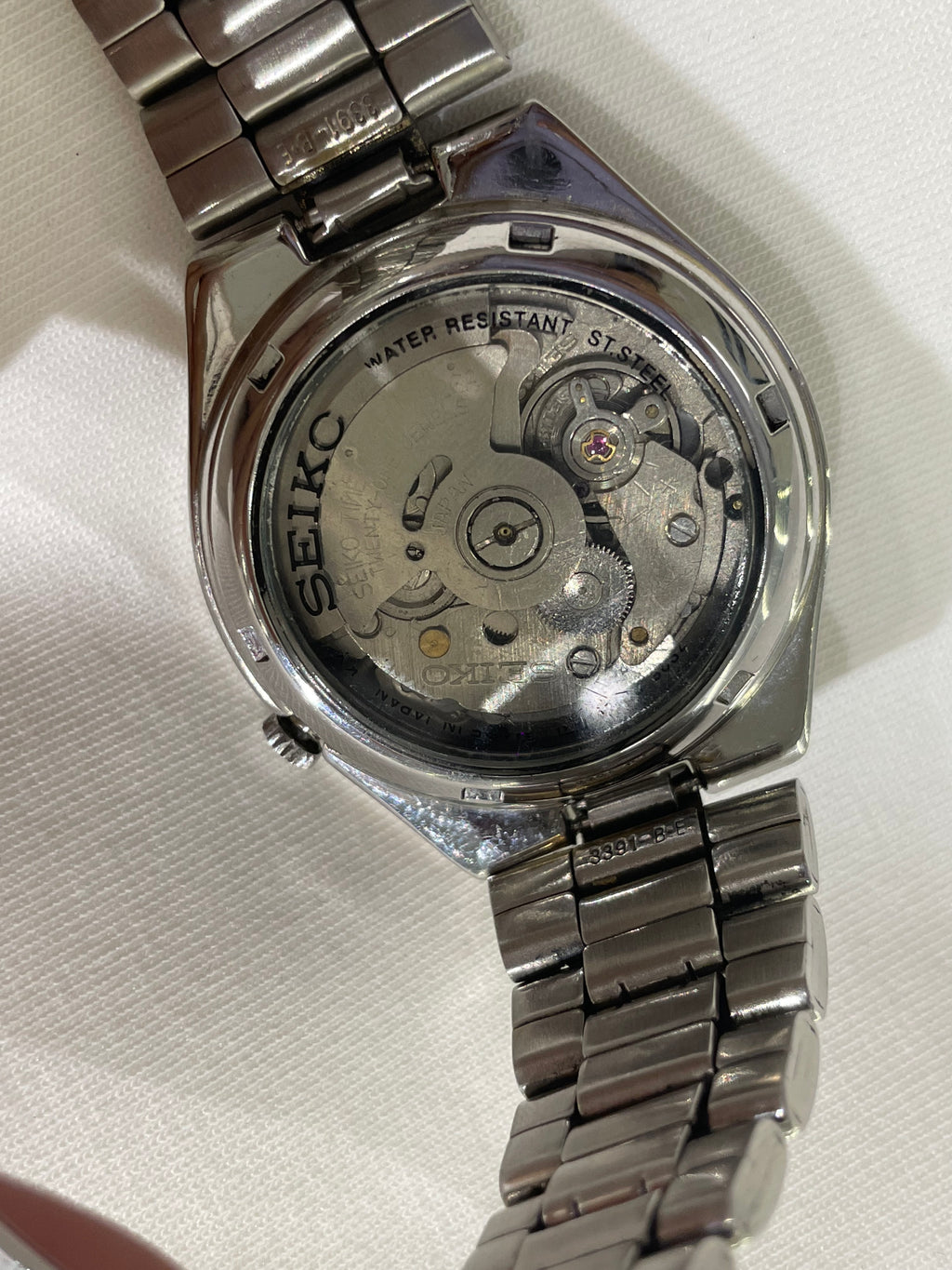 Seiko 5 Automatic - Gold Sunburst Dial with 24-Hour Inner Track