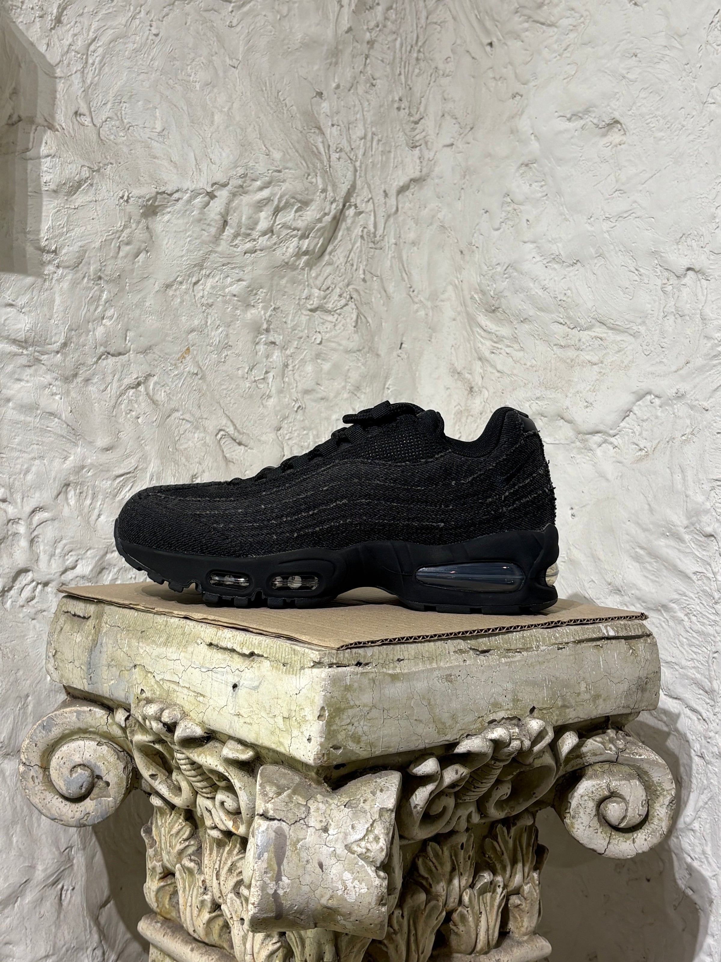 Nike Air Max 95 x Levi's - Black
