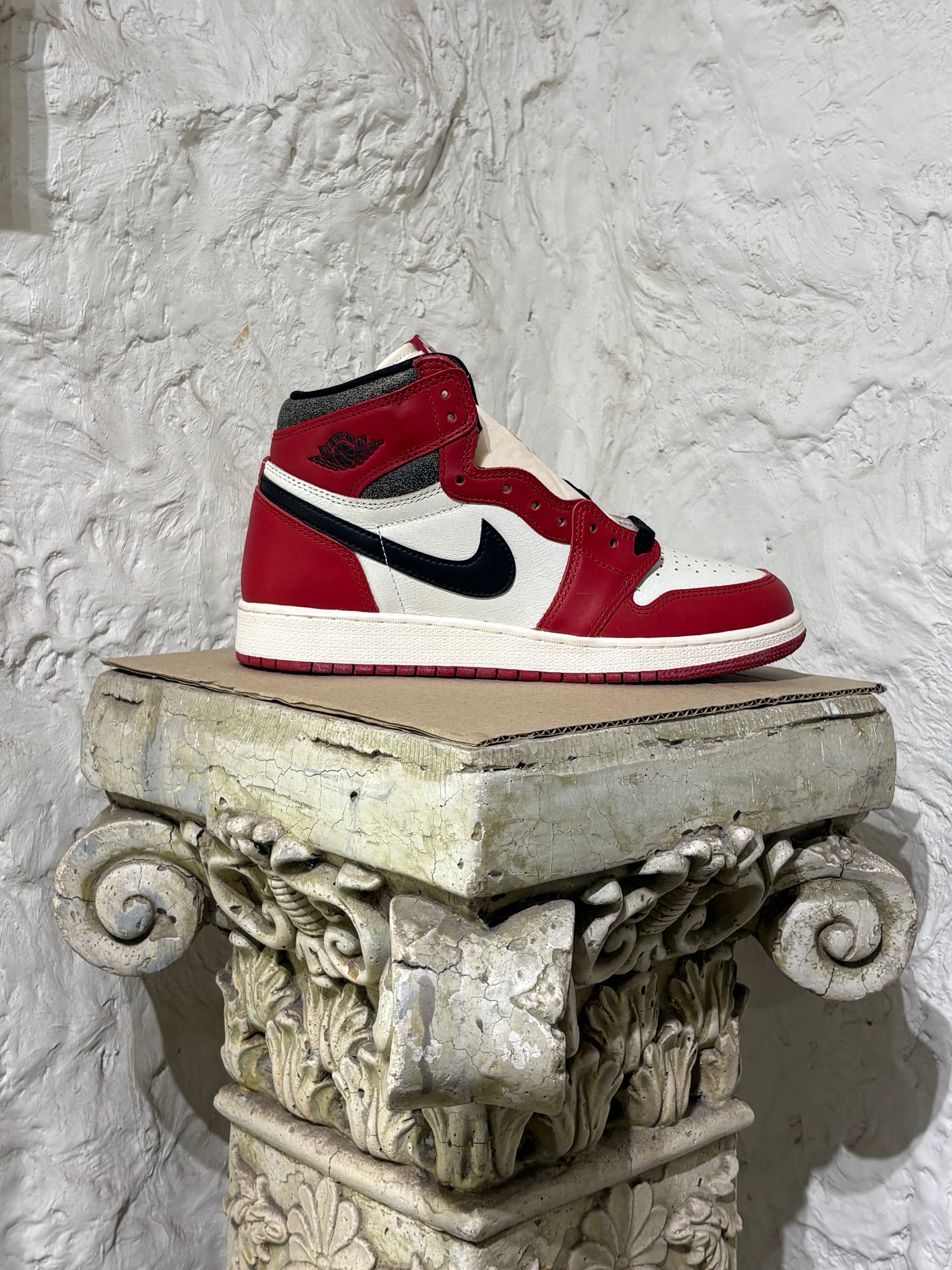 Air Jordan 1 Retro High OG 'Chicago Lost & Found'