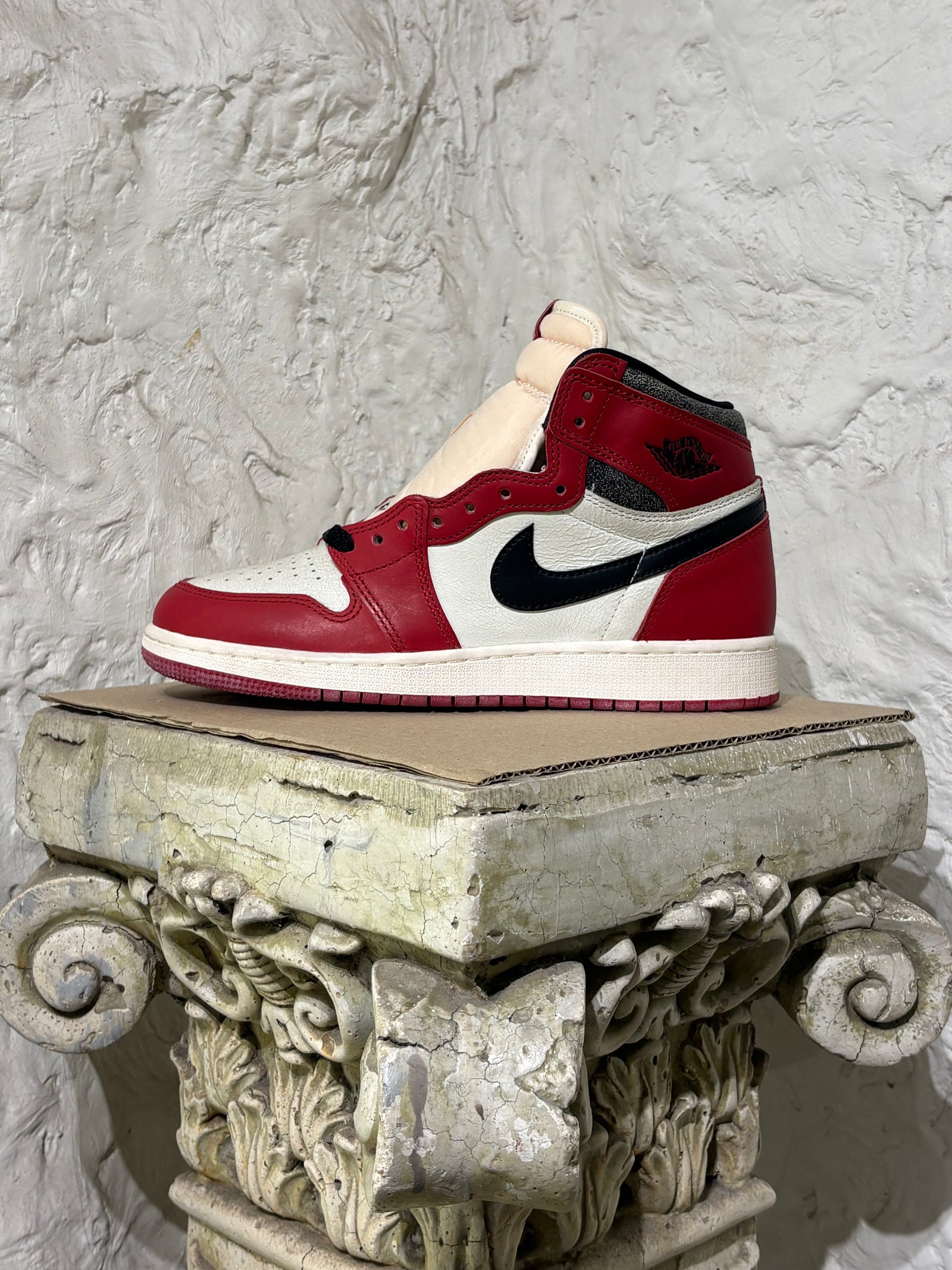 Air Jordan 1 Retro High OG 'Chicago Lost & Found'