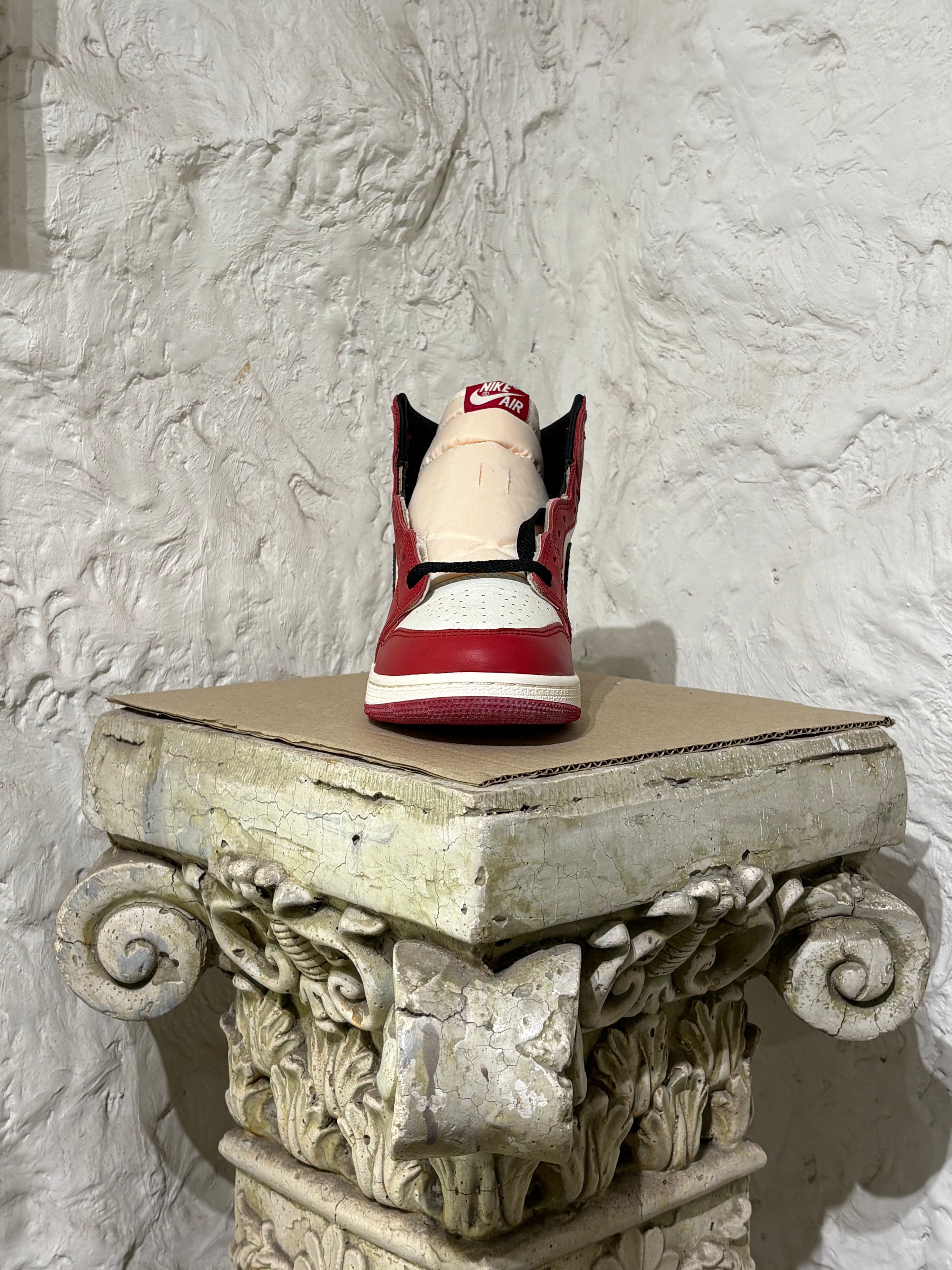 Air Jordan 1 Retro High OG 'Chicago Lost & Found'