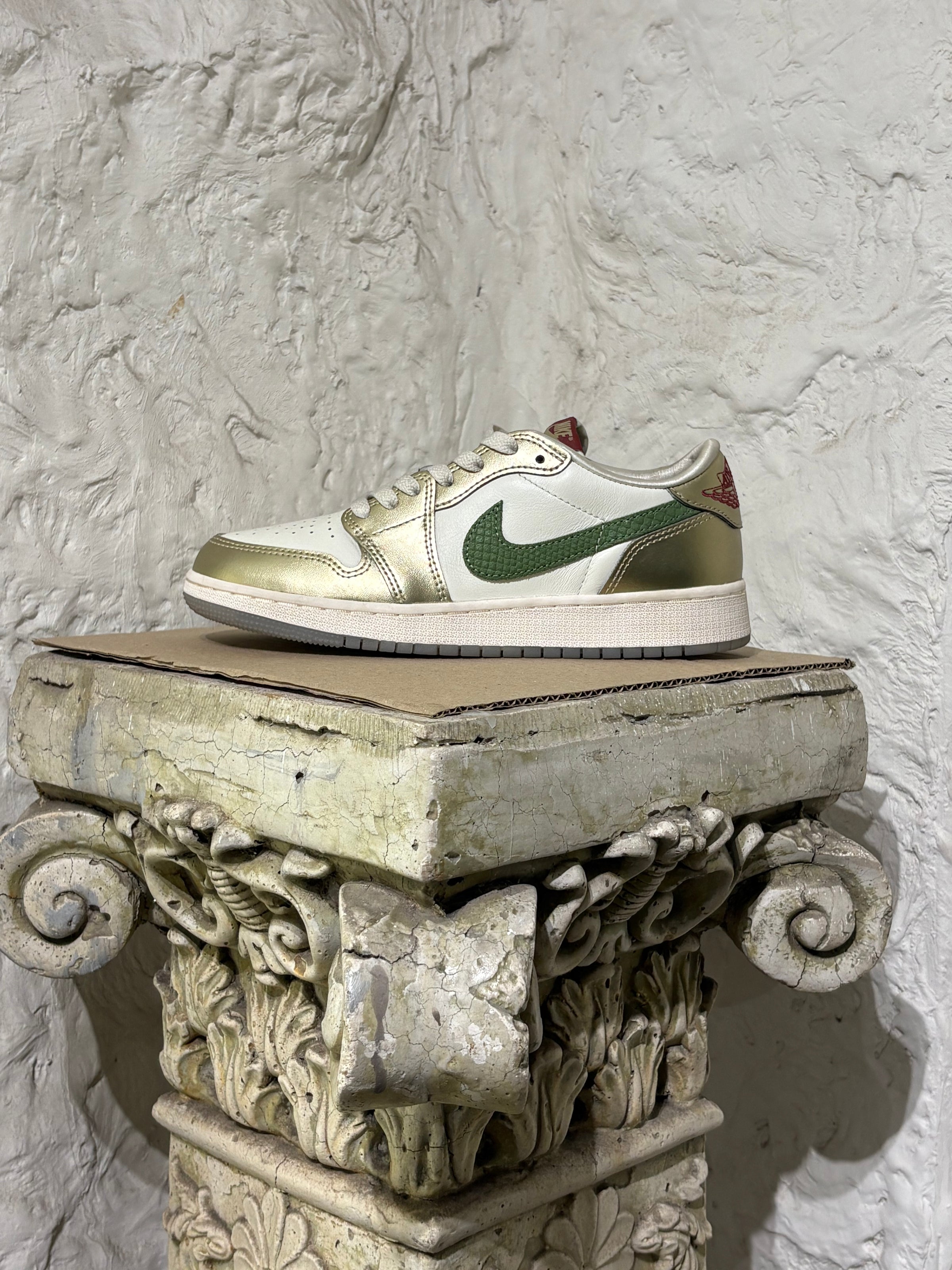 Air Jordan 1 Retro Low OG GS 'Year of the Dragon'