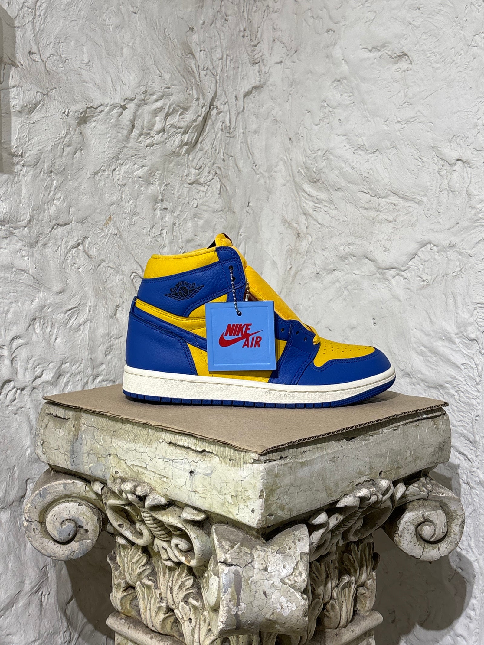 Air Jordan 1 High OG Game Royal/Varsity Maize