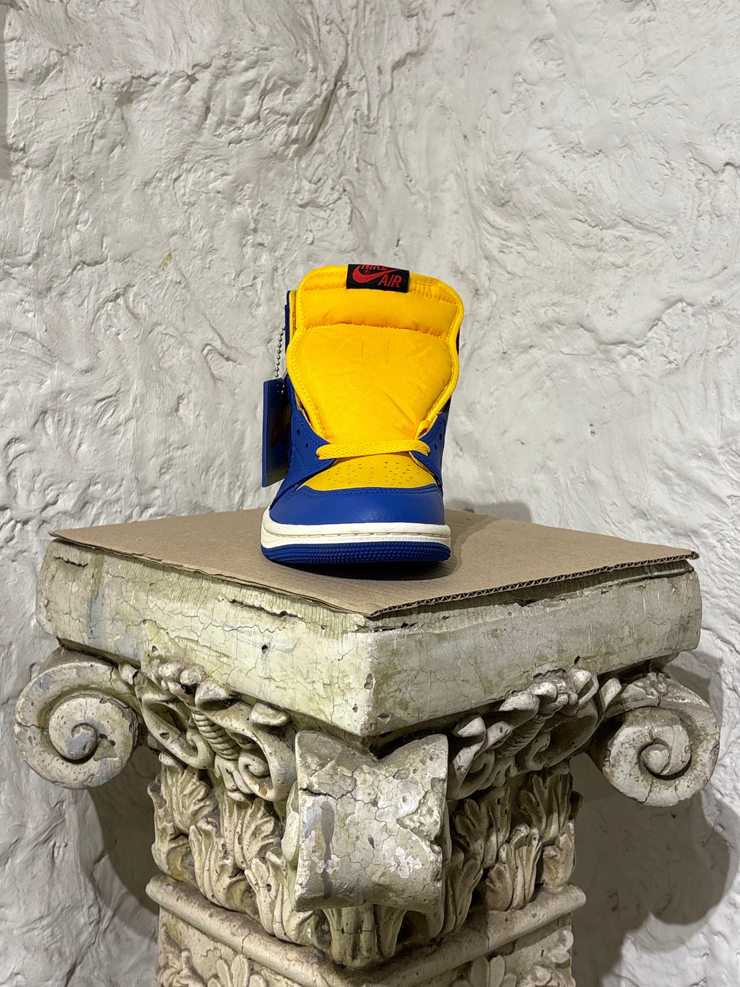 Air Jordan 1 High OG Game Royal/Varsity Maize