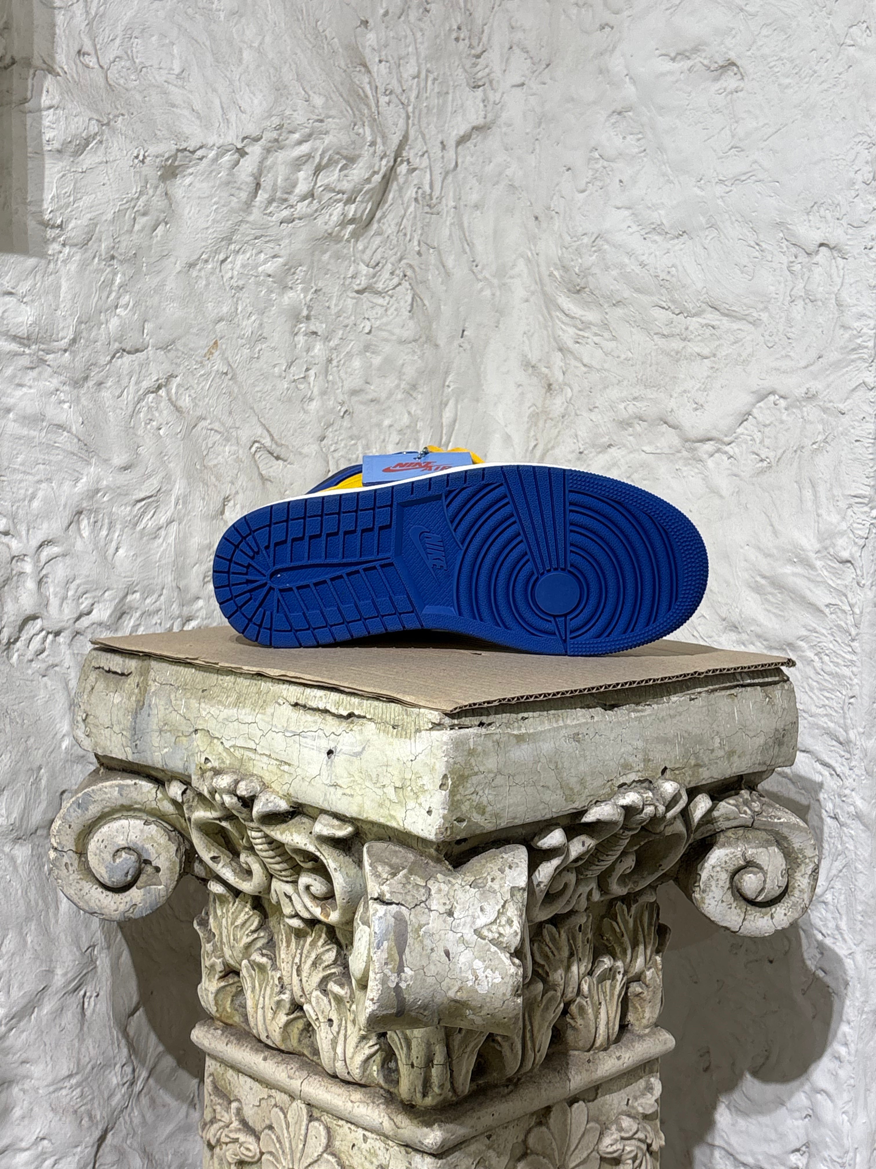 Air Jordan 1 High OG Game Royal/Varsity Maize (The Vault)