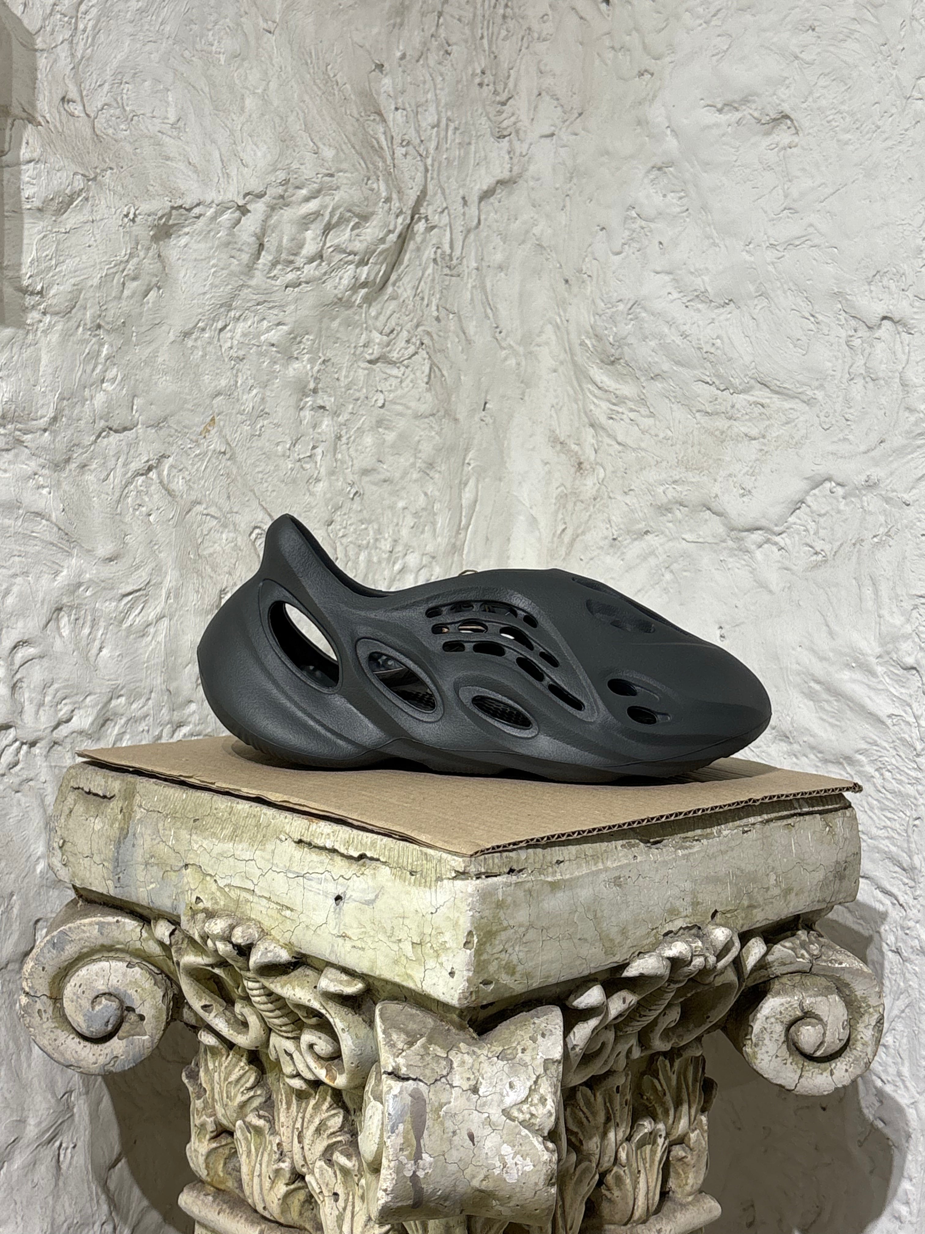 Adidas Yeezy Foam Runner Carbon (The Vault)