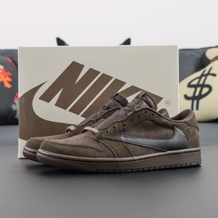 Travis Scott x Air Jordan 1 Low OG Velvet Brown | 10 Hills Studio