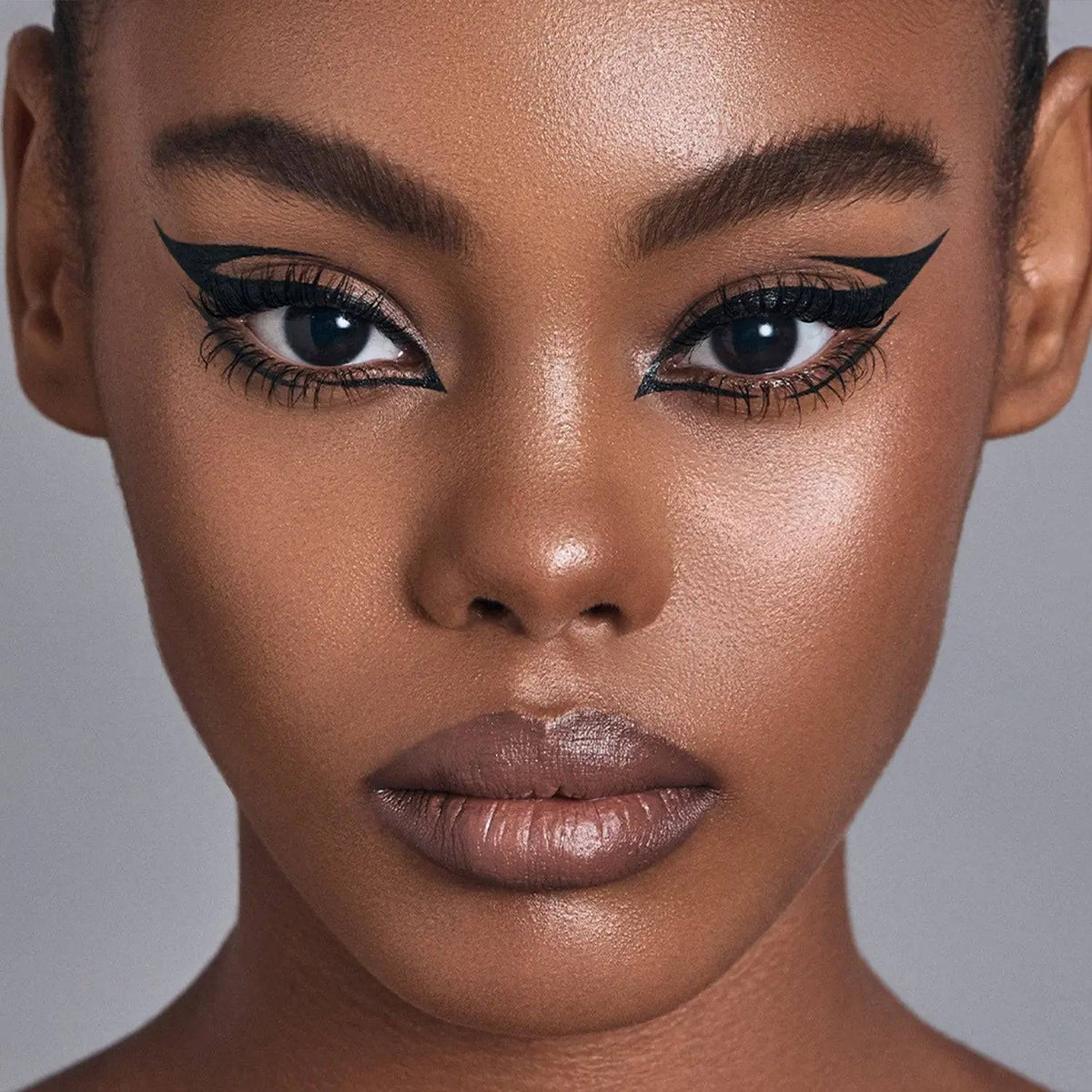 Natasha Denona Macro Blade Liquid Eyeliner