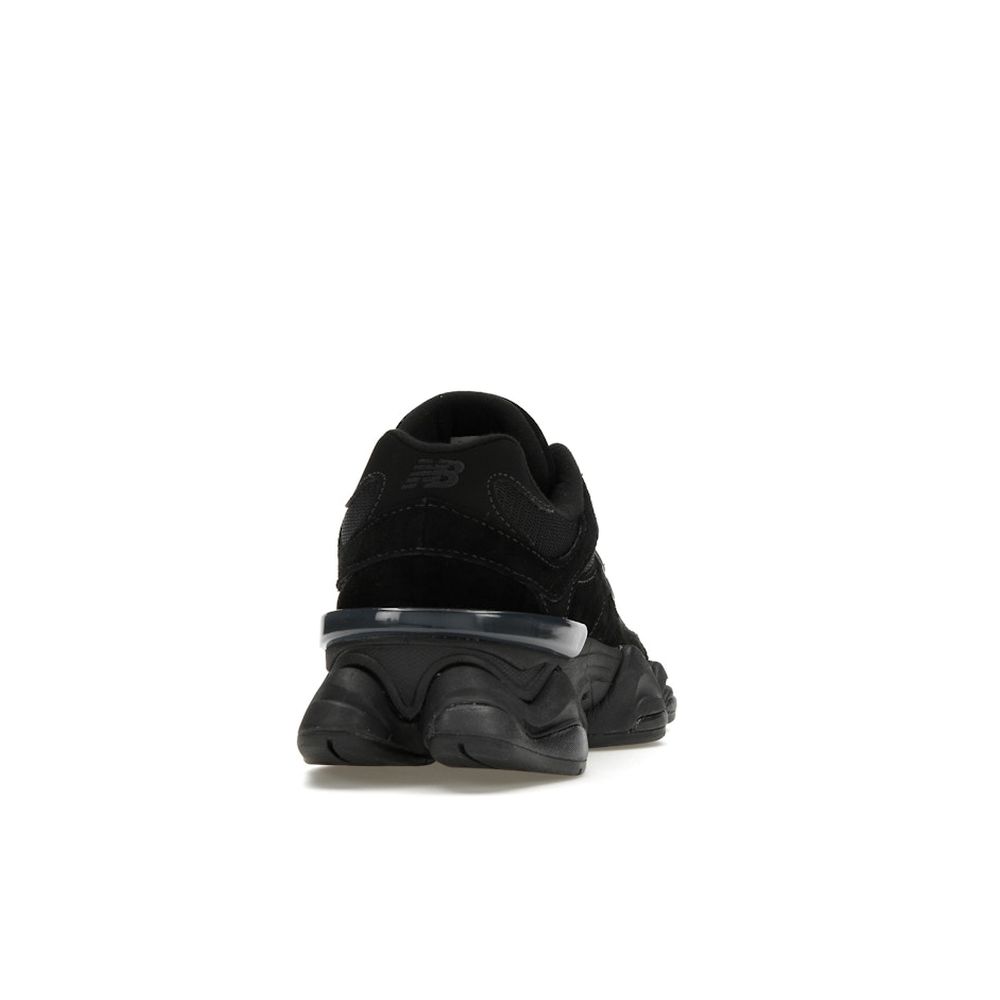 New Balance 9060 Triple Black