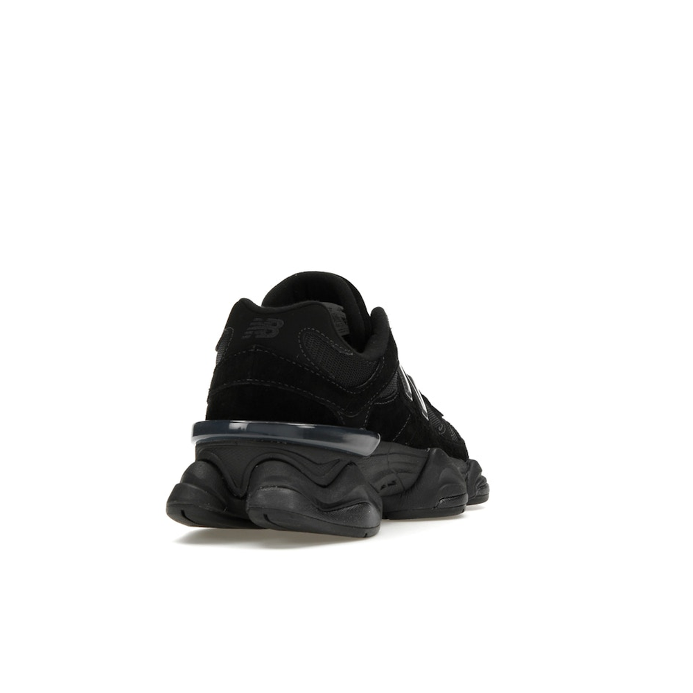 New Balance 9060 Triple Black