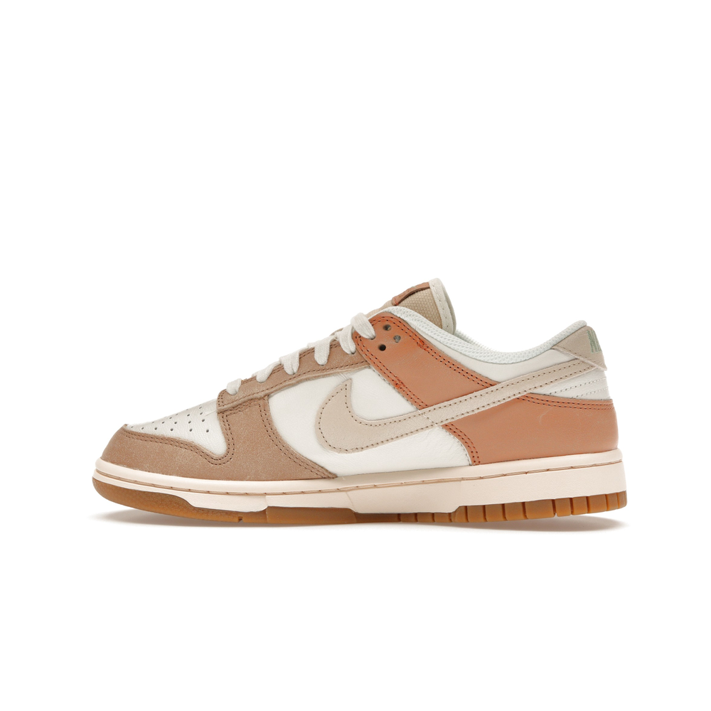 Dunk Low SE Australia (W)