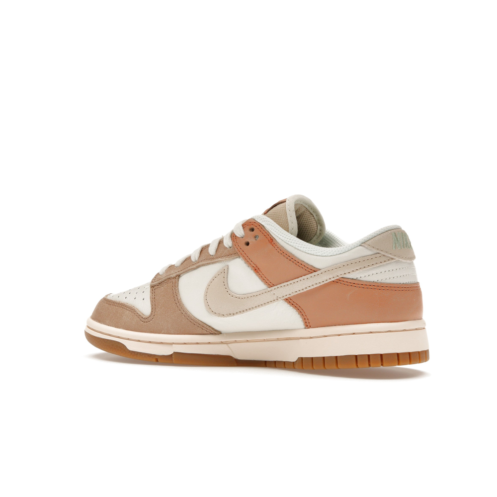 Dunk Low SE Australia (W)