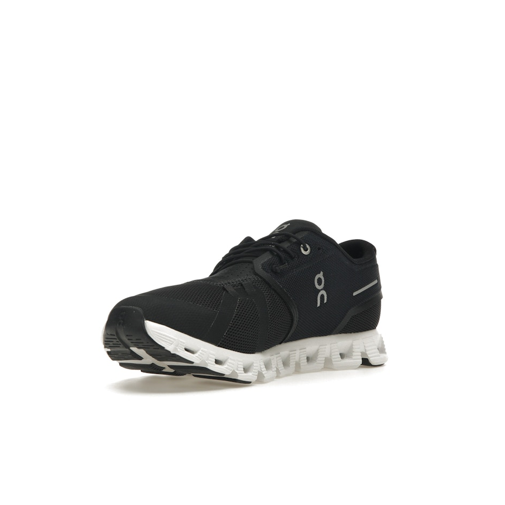 On Running Cloud 5 Black White