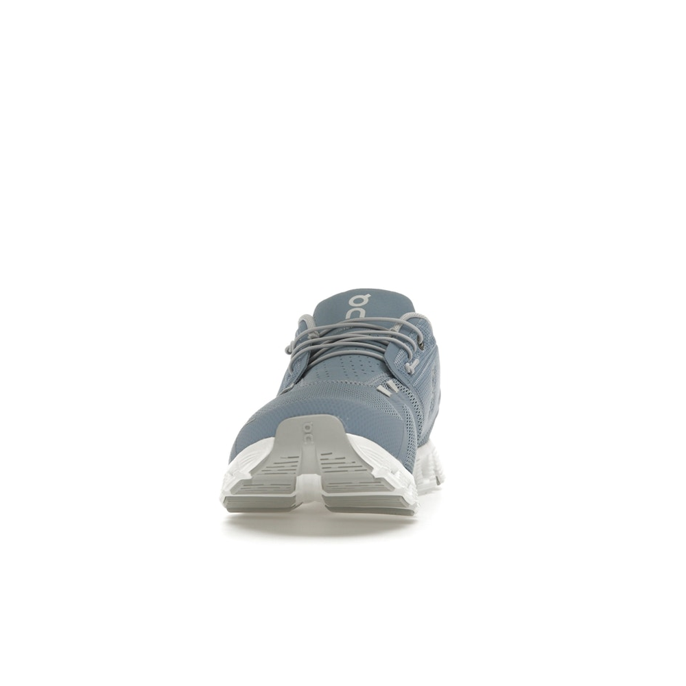 On Running Cloud 5 Chambray White