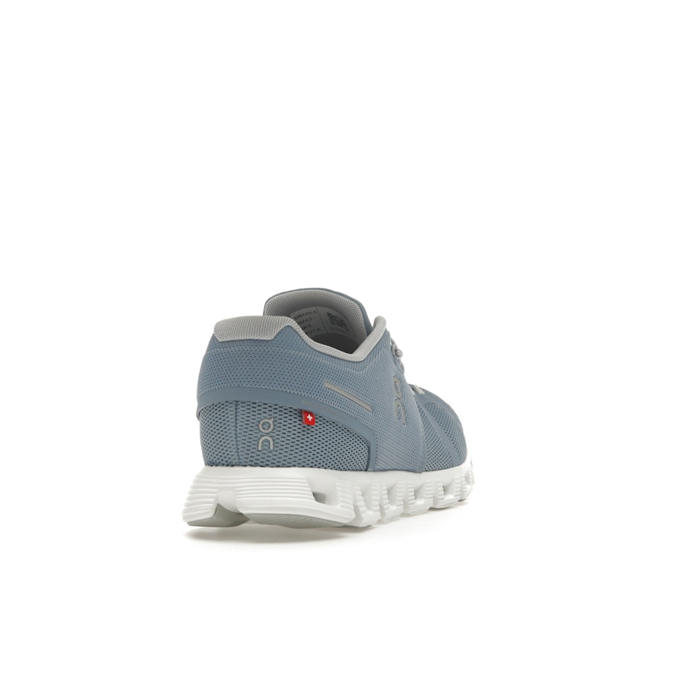 On Running Cloud 5 Chambray White