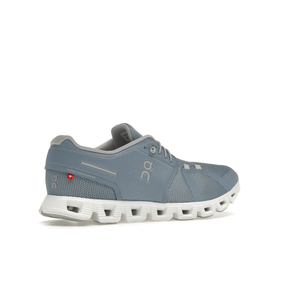 On Running Cloud 5 Chambray White