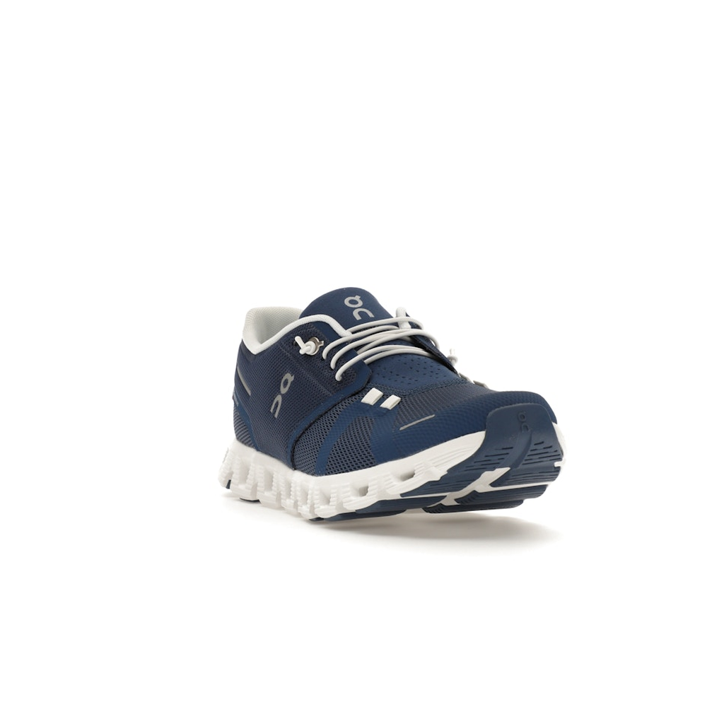 On Running Cloud 5 Denim White (W)