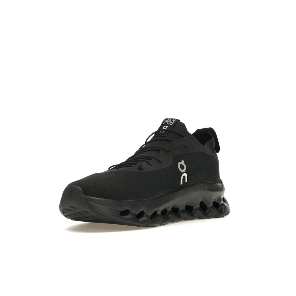 On Running Cloudtilt Loewe All Black