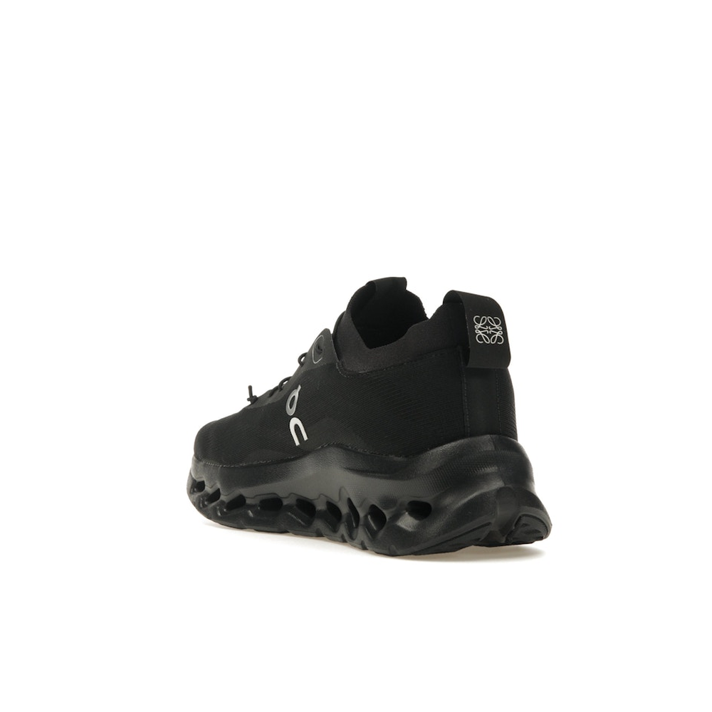 On Running Cloudtilt Loewe All Black