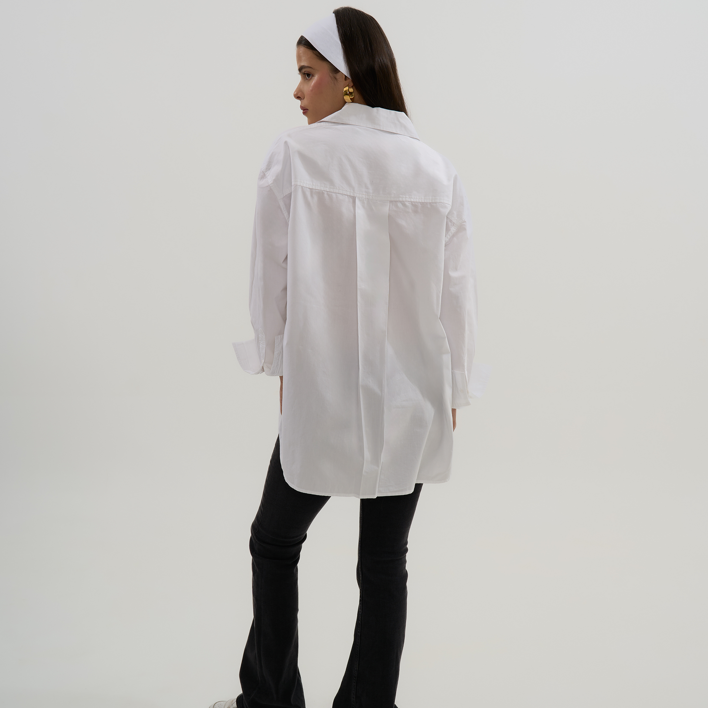 Exhale Label Oversized Shirt White - Jhanavi